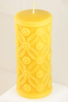 Stumpenkerzen mit Barock-Motiv aus 100% Bienenwachs 7 cm x 15,5 cm